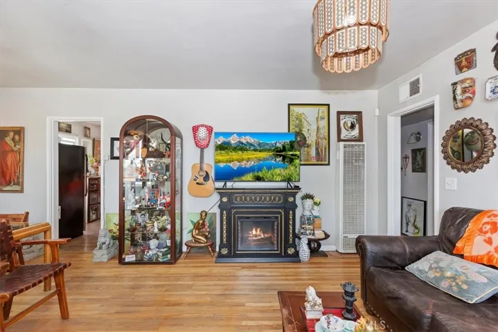 112 W Grandview Drive, Barstow, California 92311