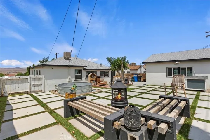 112 W Grandview Drive, Barstow, California 92311