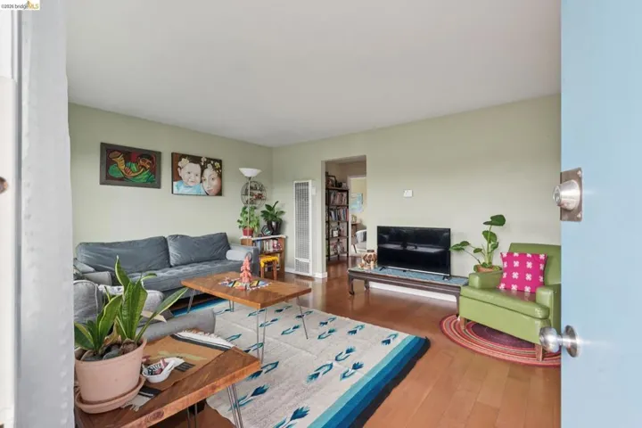 3054 Bona St D, Oakland, California 94601