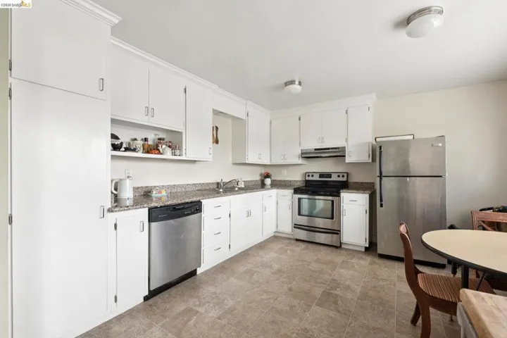 3054 Bona St D, Oakland, California 94601