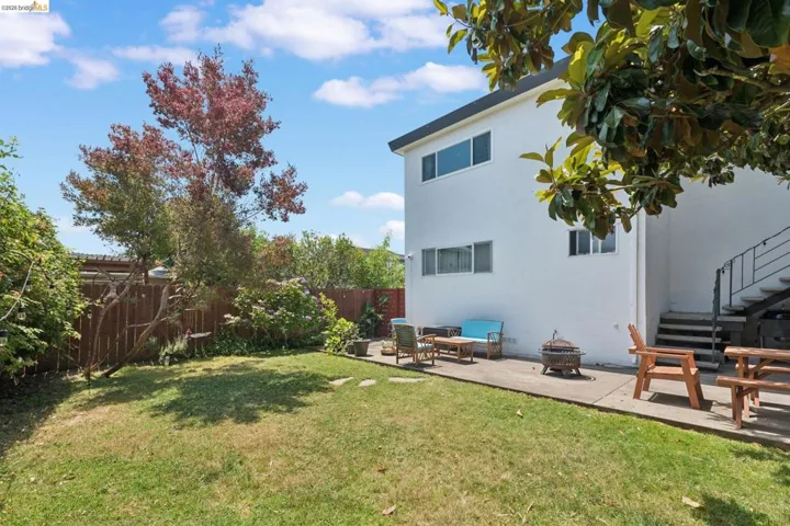 3054 Bona St D, Oakland, California 94601