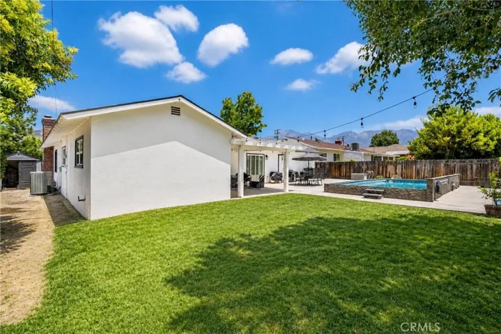 33825 Washington, Yucaipa, California 92399