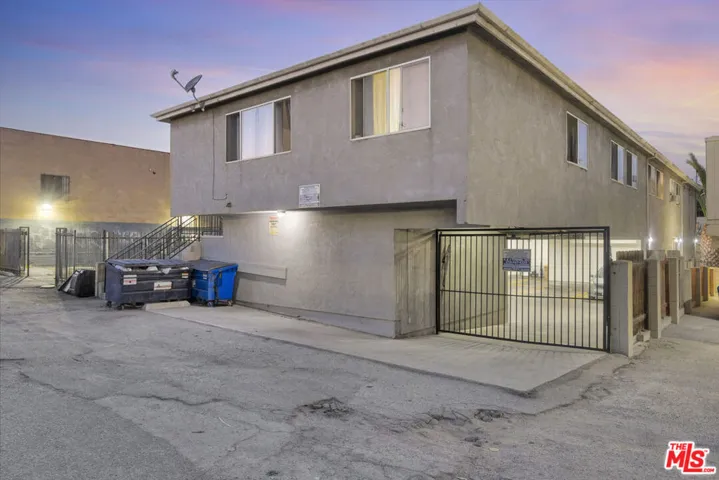 663 W 5th Street, San Pedro, California 90731