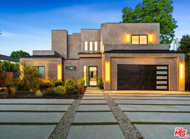 5826 Corbin Avenue, Tarzana, California 91356