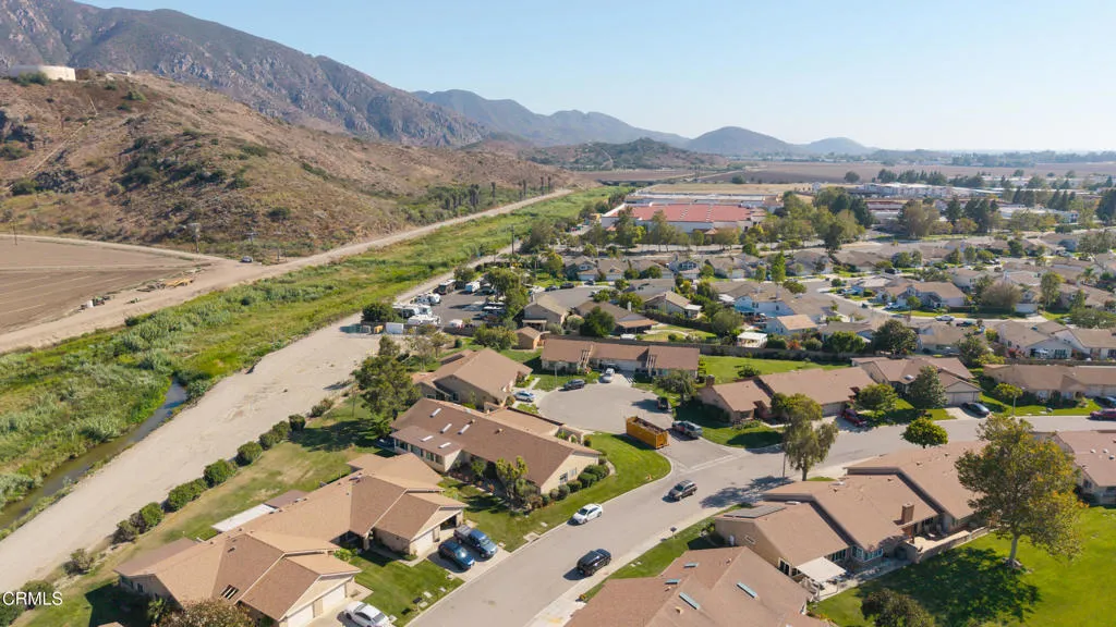 27 20164 Village 20 (Camarillo CA)