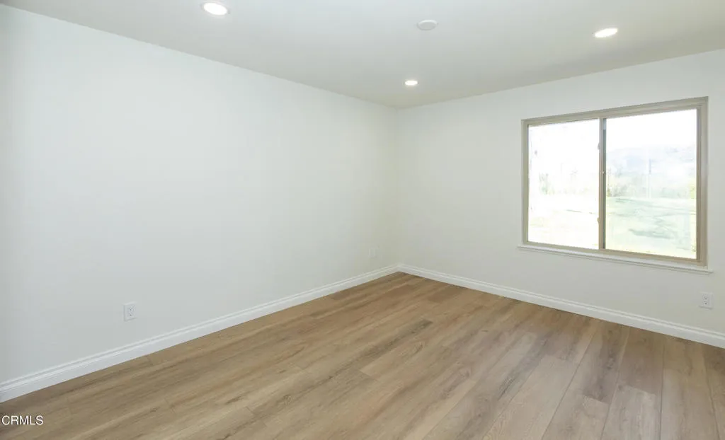 16 20164 Village 20 (Camarillo CA)