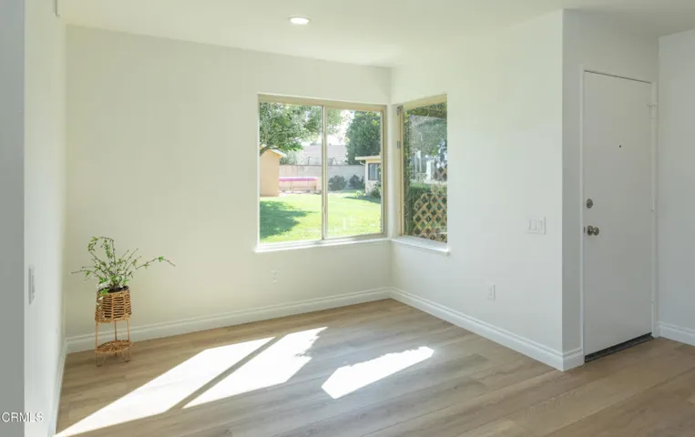 15 20164 Village 20 (Camarillo CA)