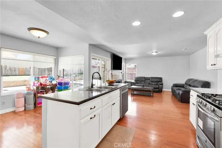 13047 San Carlos Court, Victorville, California 92392