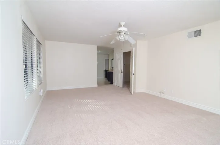 Primary bedroom - original