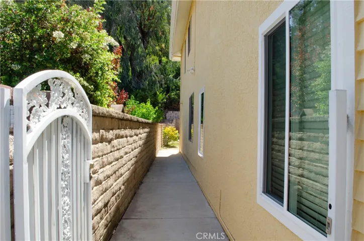 Side gate to backyard