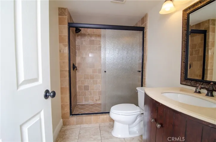 1st floor 3/4 bathroom