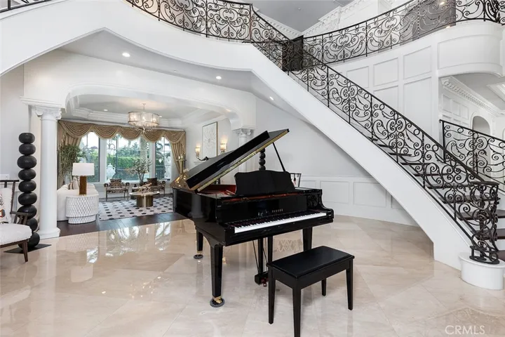 870 Fallen Leaf Road, Arcadia, California 91006