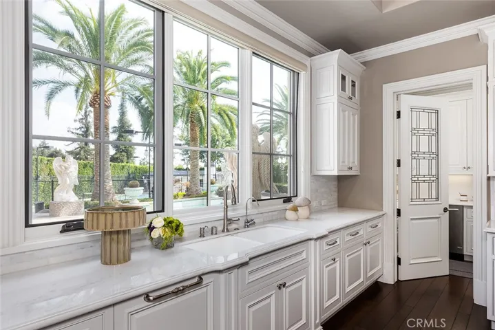 870 Fallen Leaf Road, Arcadia, California 91006