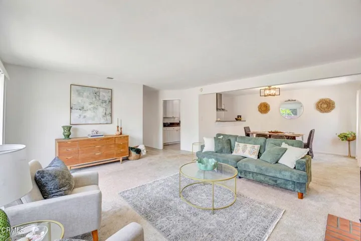 38-web-or-mls-296 S Brookshire Ave-8