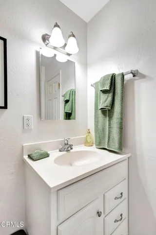 21-web-or-mls-296 S Brookshire Ave-24
