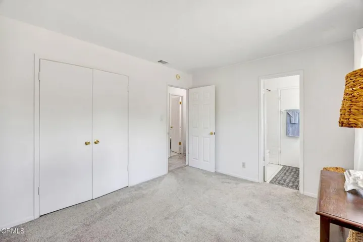 28-web-or-mls-296 S Brookshire Ave-18