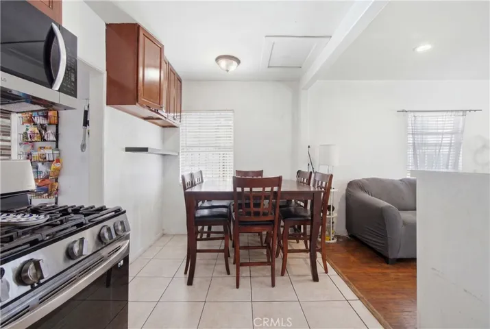 512 S Willowbrook Avenue, Compton, California 90220
