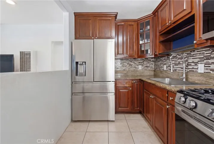 512 S Willowbrook Avenue, Compton, California 90220