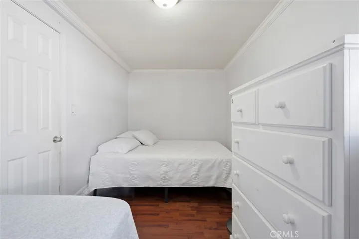 512 S Willowbrook Avenue, Compton, California 90220