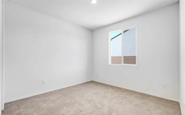 12438 Pinos Verde Ln, Victorville, California 92392