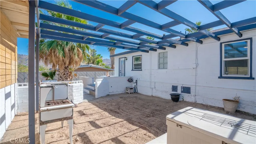 5965 Cahuilla, 29 Palms, California 92277