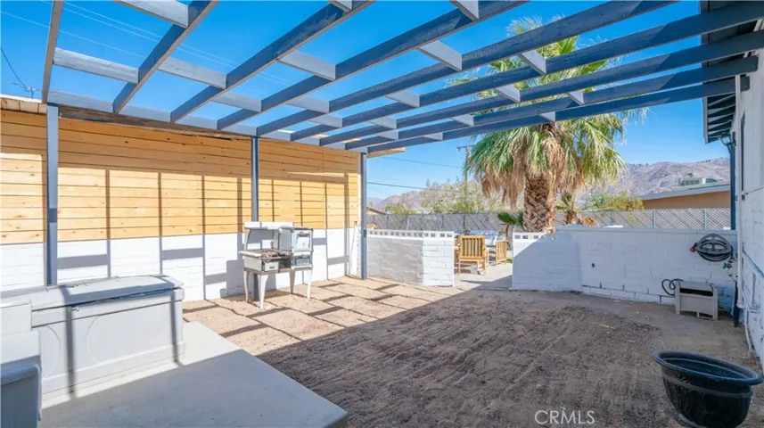 5965 Cahuilla, 29 Palms, California 92277