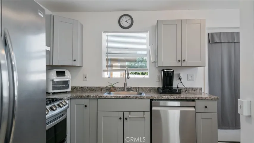 5965 Cahuilla, 29 Palms, California 92277