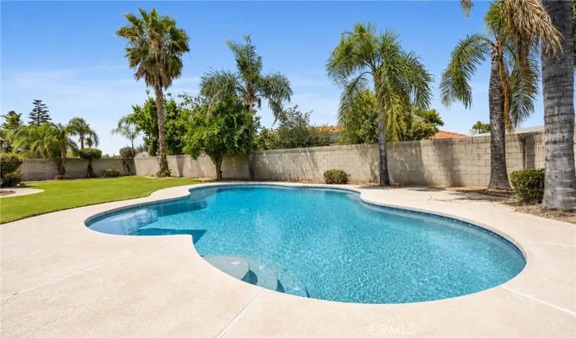 13206 Monarch Palm, Bakersfield, California 93314