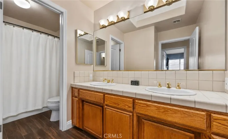 13206 Monarch Palm, Bakersfield, California 93314