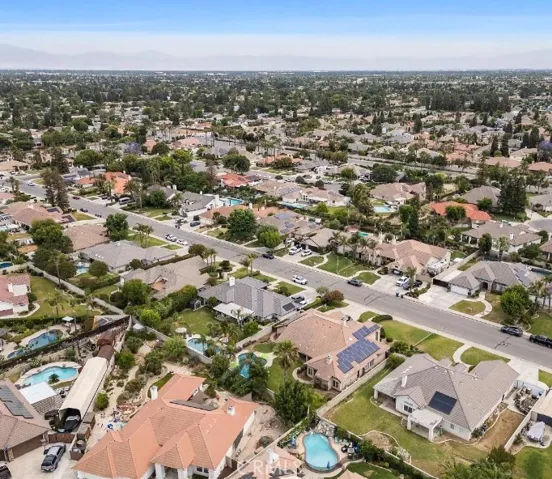 13206 Monarch Palm, Bakersfield, California 93314