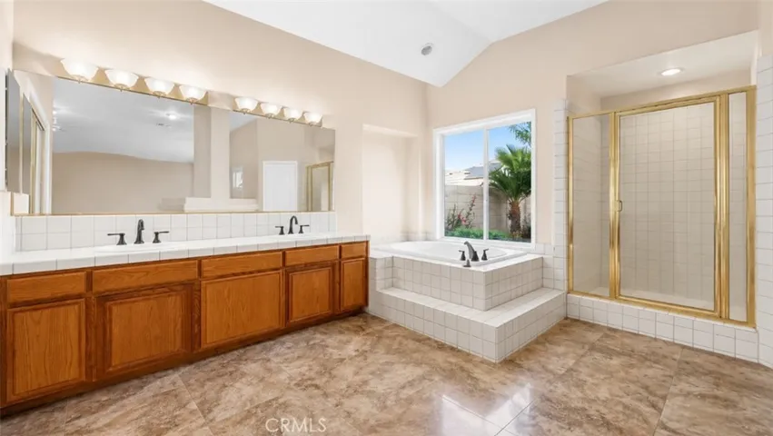 13206 Monarch Palm, Bakersfield, California 93314