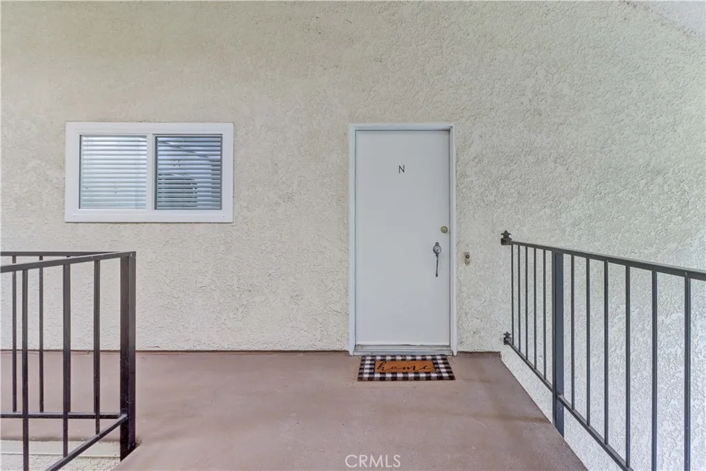 FRONT DOOR has NO STEPS TO CARPORT
