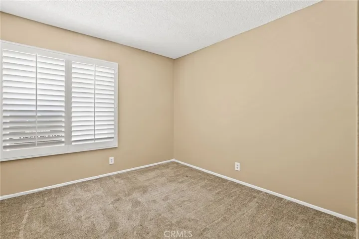 2ns bedroom
