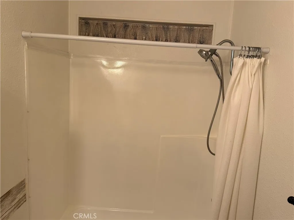 2nd Bathroom