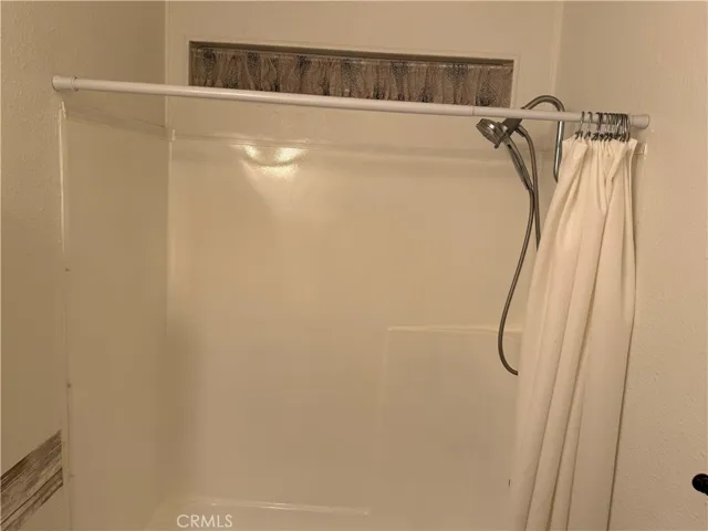 2nd Bathroom