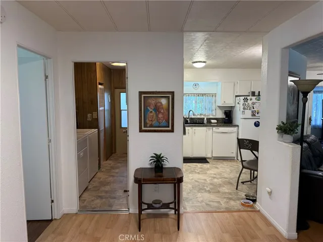 Entryway view as you walk in