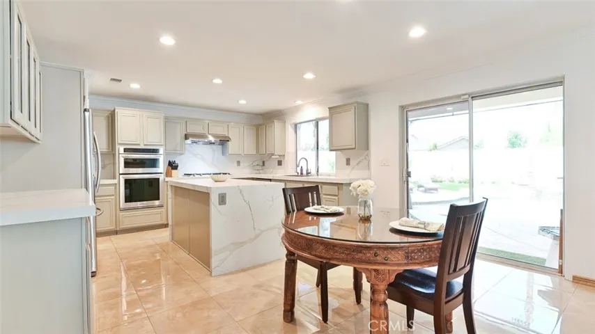 3955 Belfry Circle, Corona, California 92883