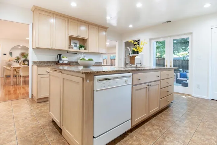 14111 Alta Vista Avenue, Saratoga, California 95070