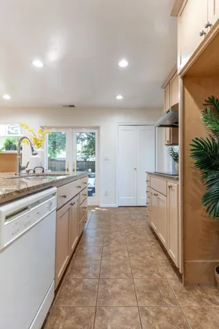 14111 Alta Vista Avenue, Saratoga, California 95070