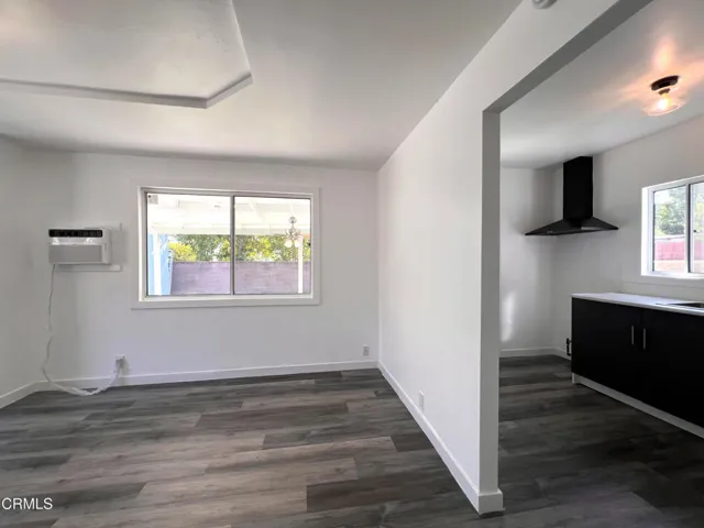 611A Kimlin Dr - Dining Area & Kitchen