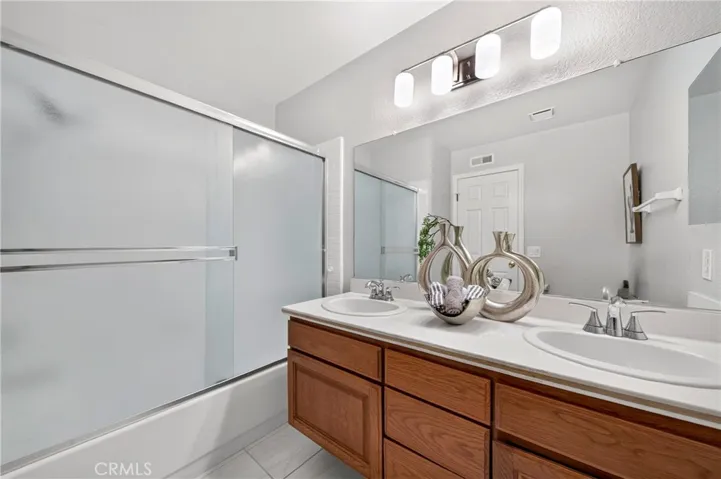 16555 Murphy, La Mirada, California 90638