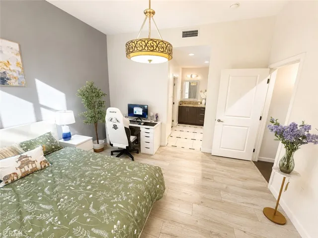 21 Gramercy, Irvine, California 92612