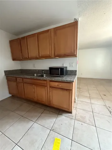 14805 N Chase Street 219, Panorama City, California 91402