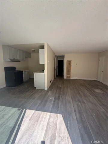 14805 Chase Street 107, Panorama City, California 91402