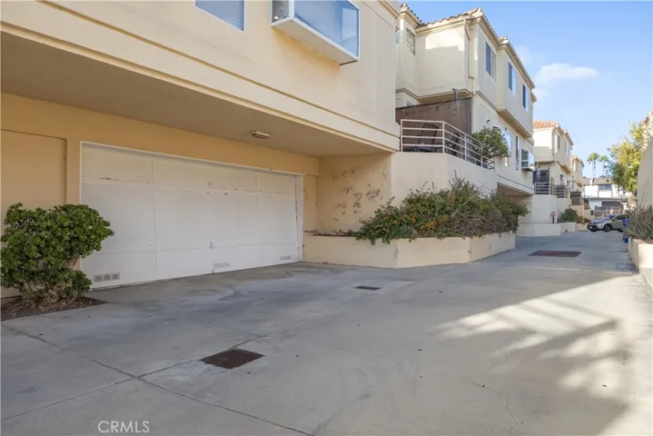 14526 Yukon Avenue, Hawthorne, California 90250