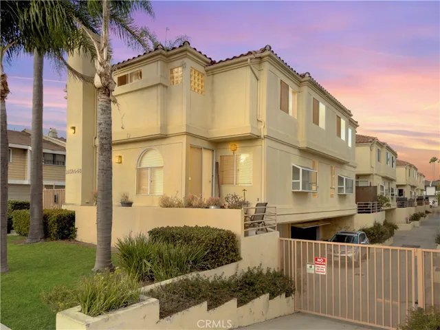 14526 Yukon Avenue, Hawthorne, California 90250