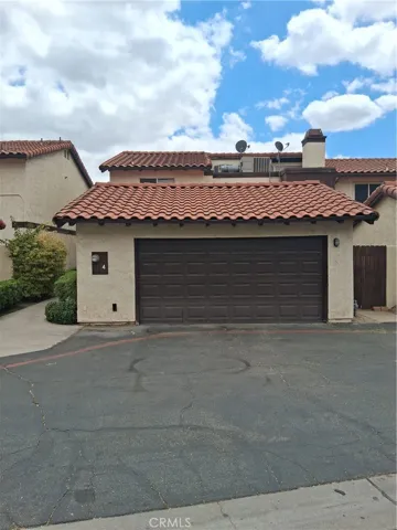 1077 Santo Antonio Drive 4, Colton, California 92324