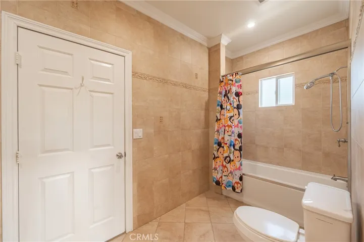 6973 Varna Avenue, Van Nuys, California 91405