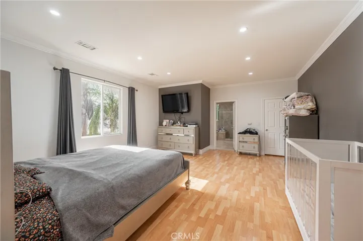 6973 Varna Avenue, Van Nuys, California 91405
