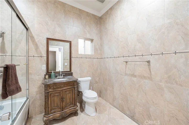 6973 Varna Avenue, Van Nuys, California 91405